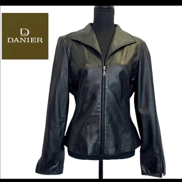Danier Jackets & Blazers - Danier Leather black soft leather Moto jacket Sz S NWOT
